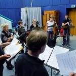 2009 So nah und doch so fern: Ensemble Photo: Peter Andreas Schmidt
